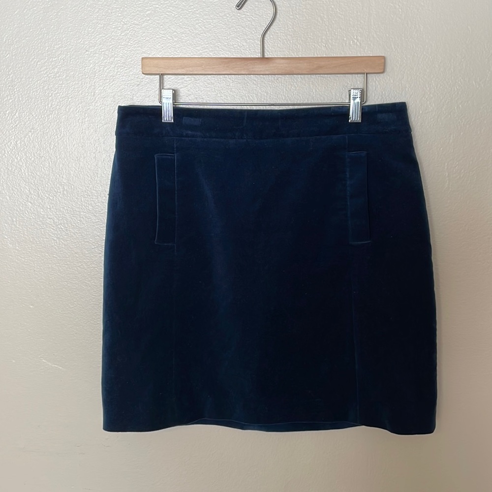 EUC Ann Taylor Petite Teal Velvet Skirt. 12P